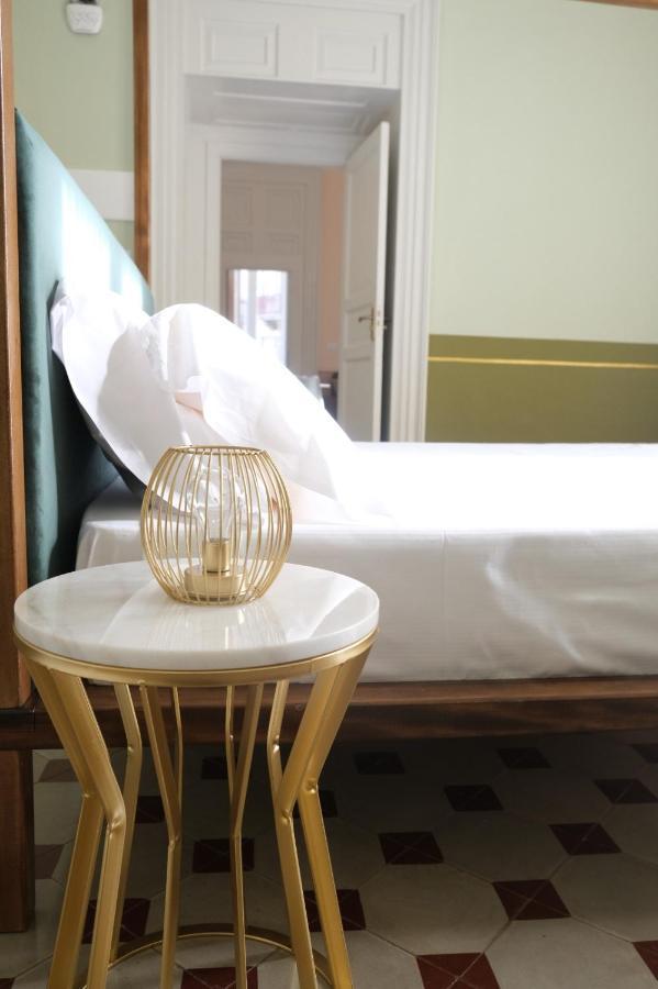 Toscano Palace Luxury Rooms CTA Exteriér fotografie