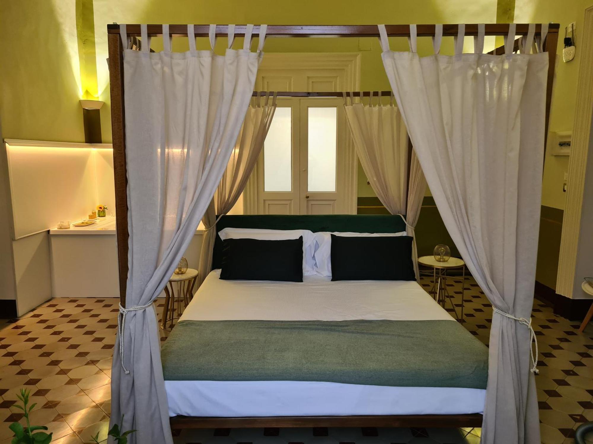 Toscano Palace Luxury Rooms CTA Exteriér fotografie