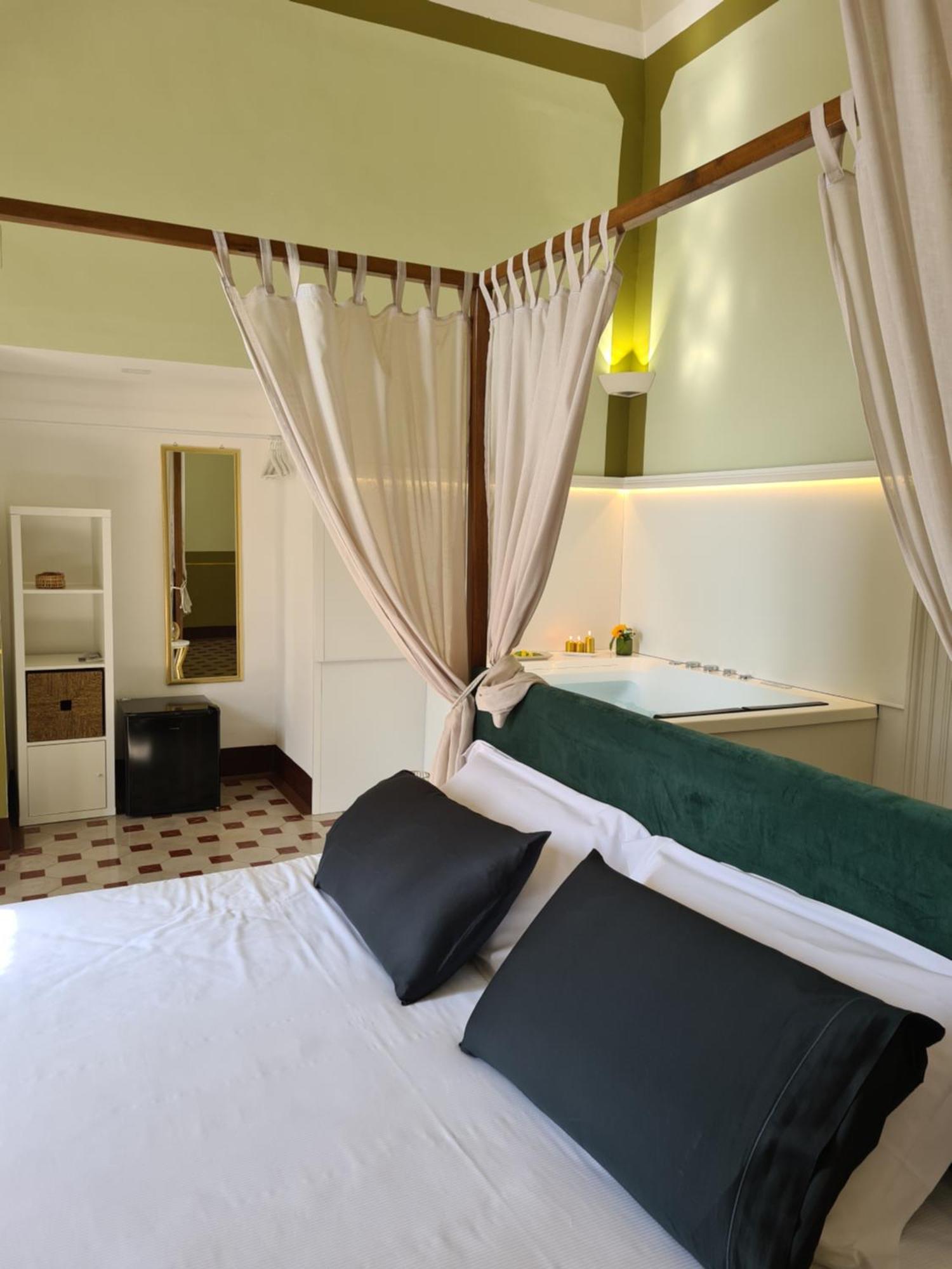Toscano Palace Luxury Rooms CTA Exteriér fotografie