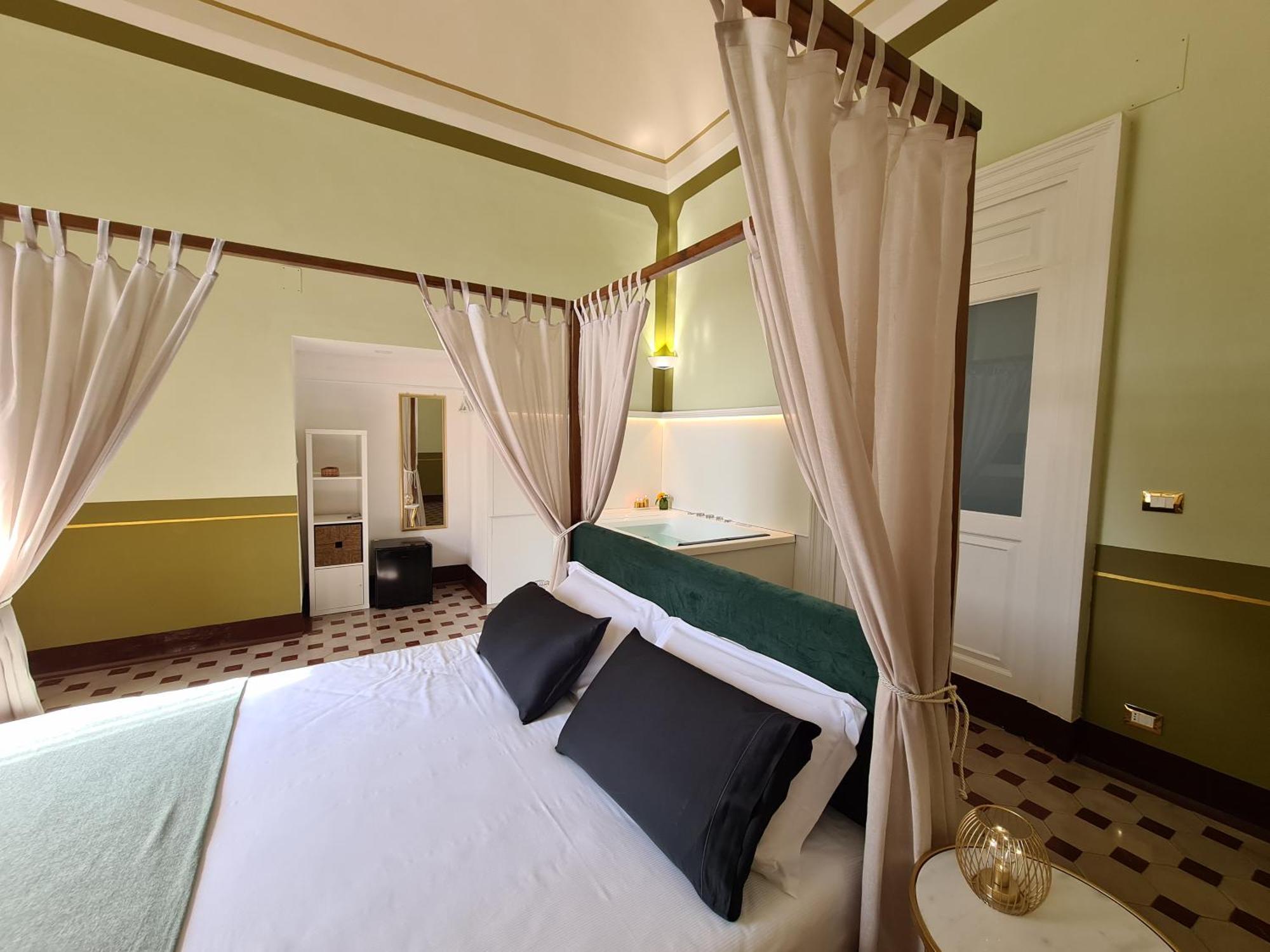 Toscano Palace Luxury Rooms CTA Exteriér fotografie
